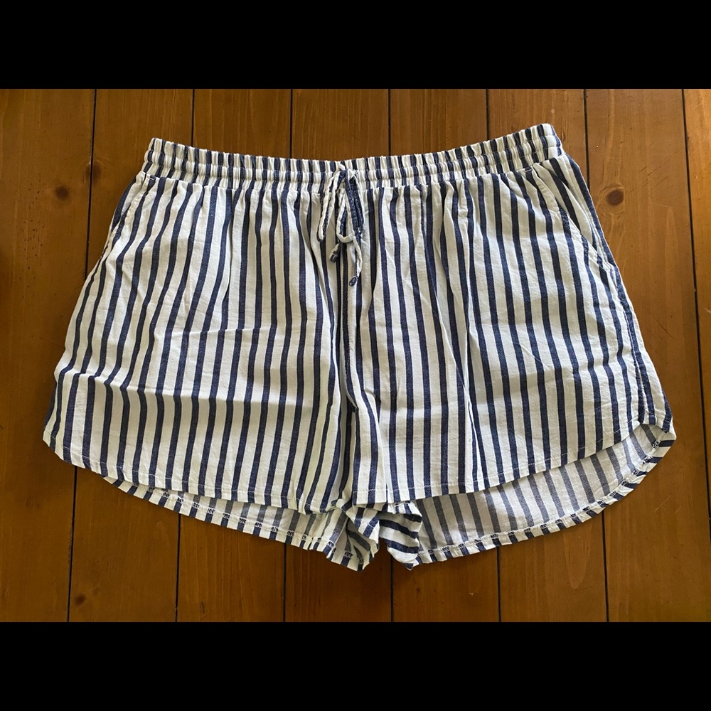 Universal Thread linen shorts